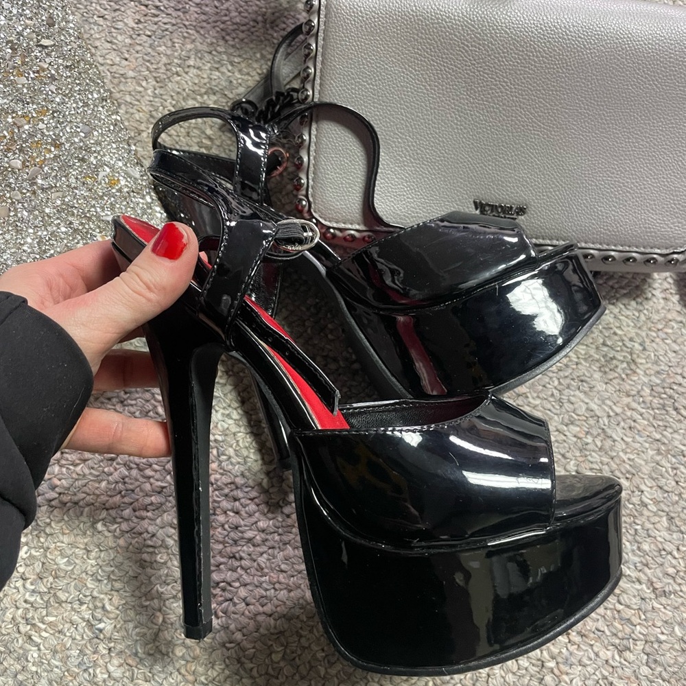 Ellie Shiny Black Platform Heels